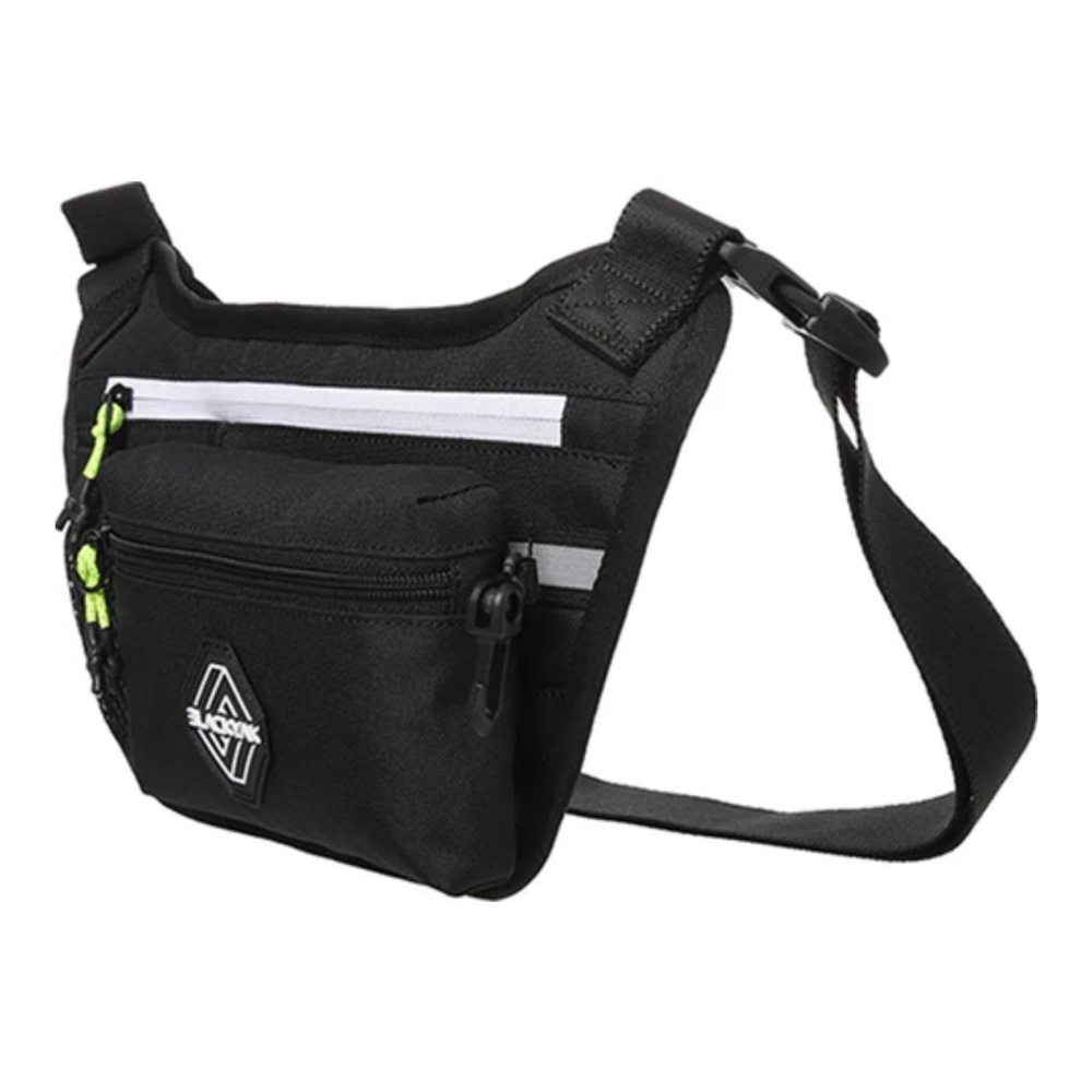 Brand New with Tag Blackyak Unisex Adjustable Trendy sling bag in black